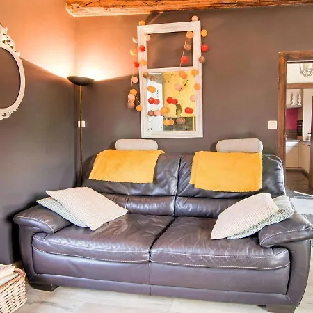 Traditional With Private Terrace Holiday home