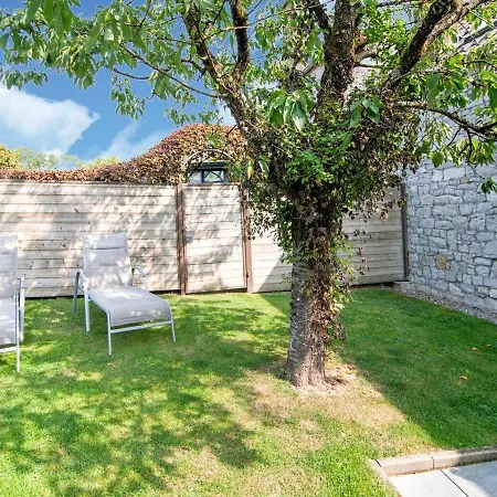Traditional With Private Terrace