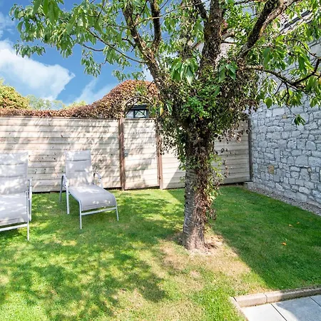 Дом отдыха Traditional With Private Terrace Amas